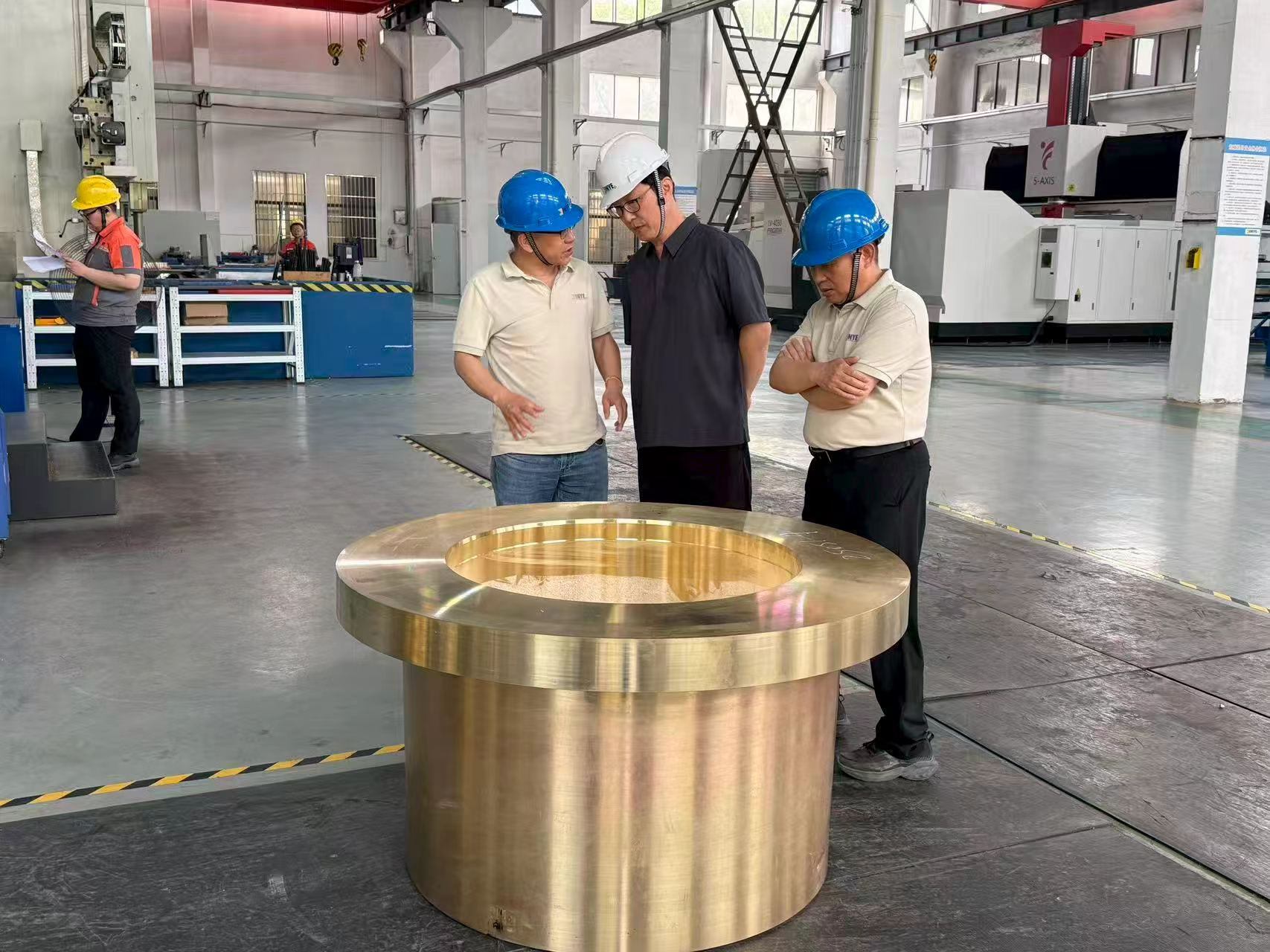 JINYE KUKA robotic grinding system for marine equipment