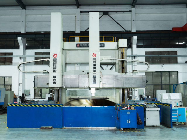 Marine propeller processing and machining equipment