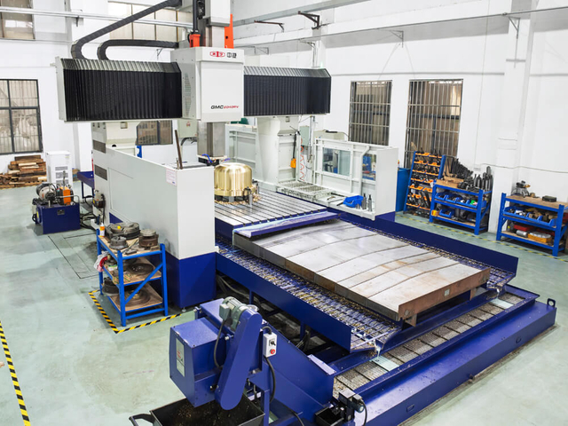 Marine propeller machining workshop